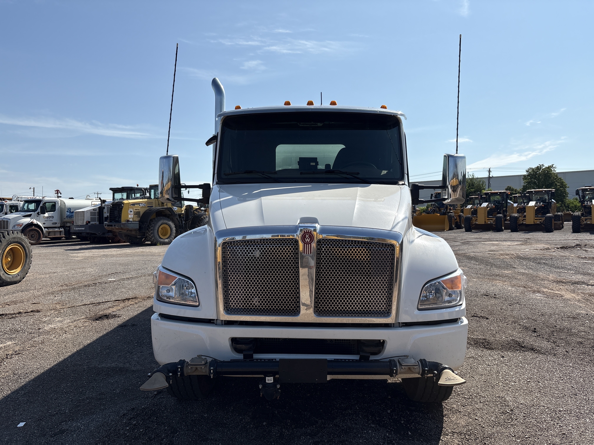 2025 Kenworth T480 Image 3