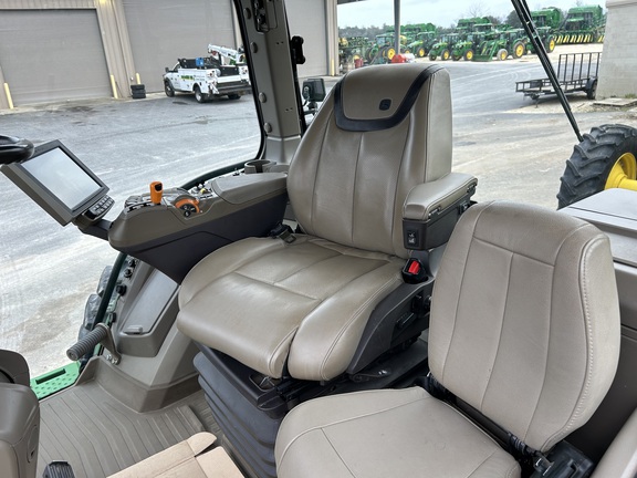 2021 John Deere 8R 340 Photo 6
