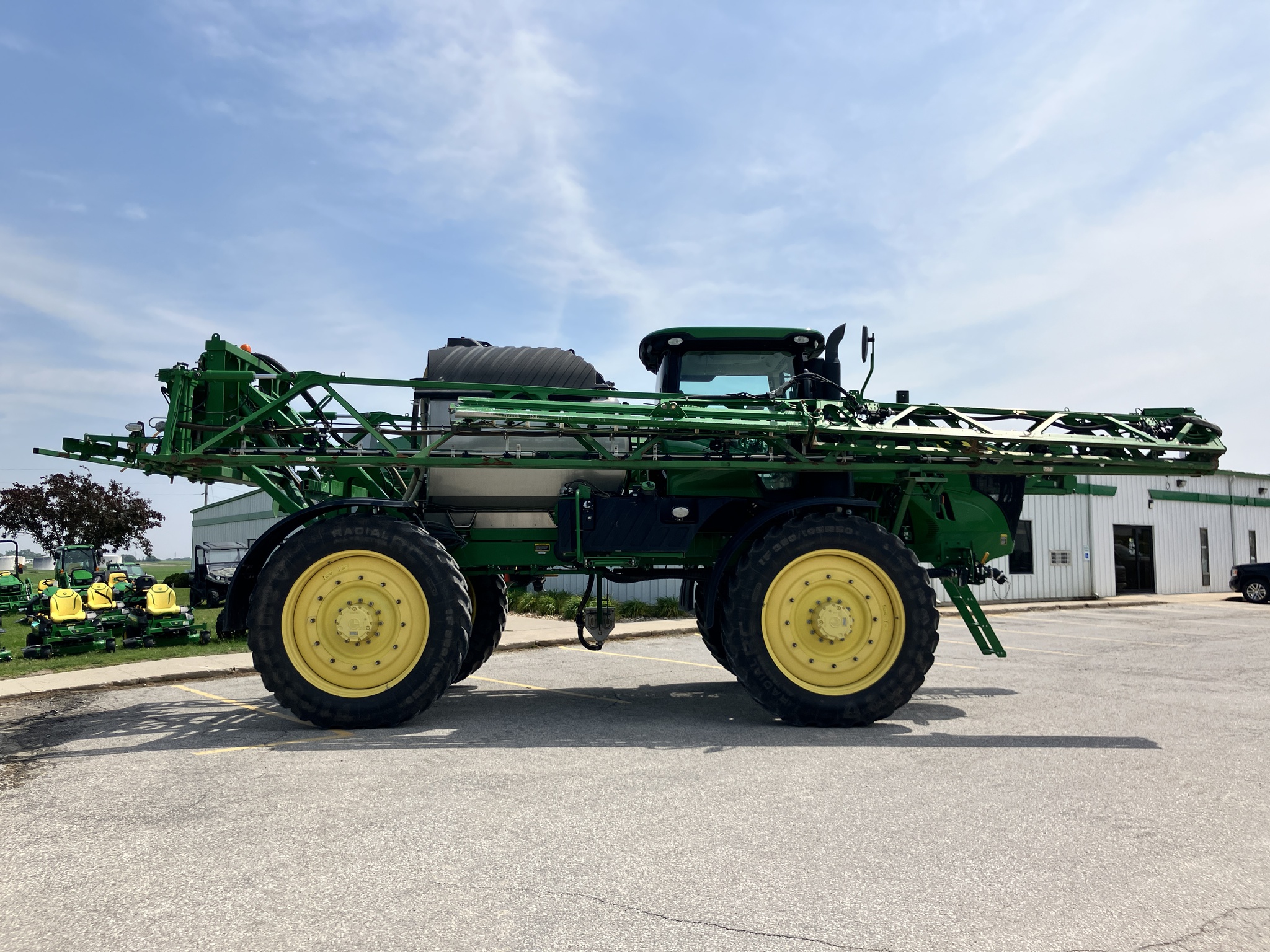 2017 John Deere R4045 Image 4