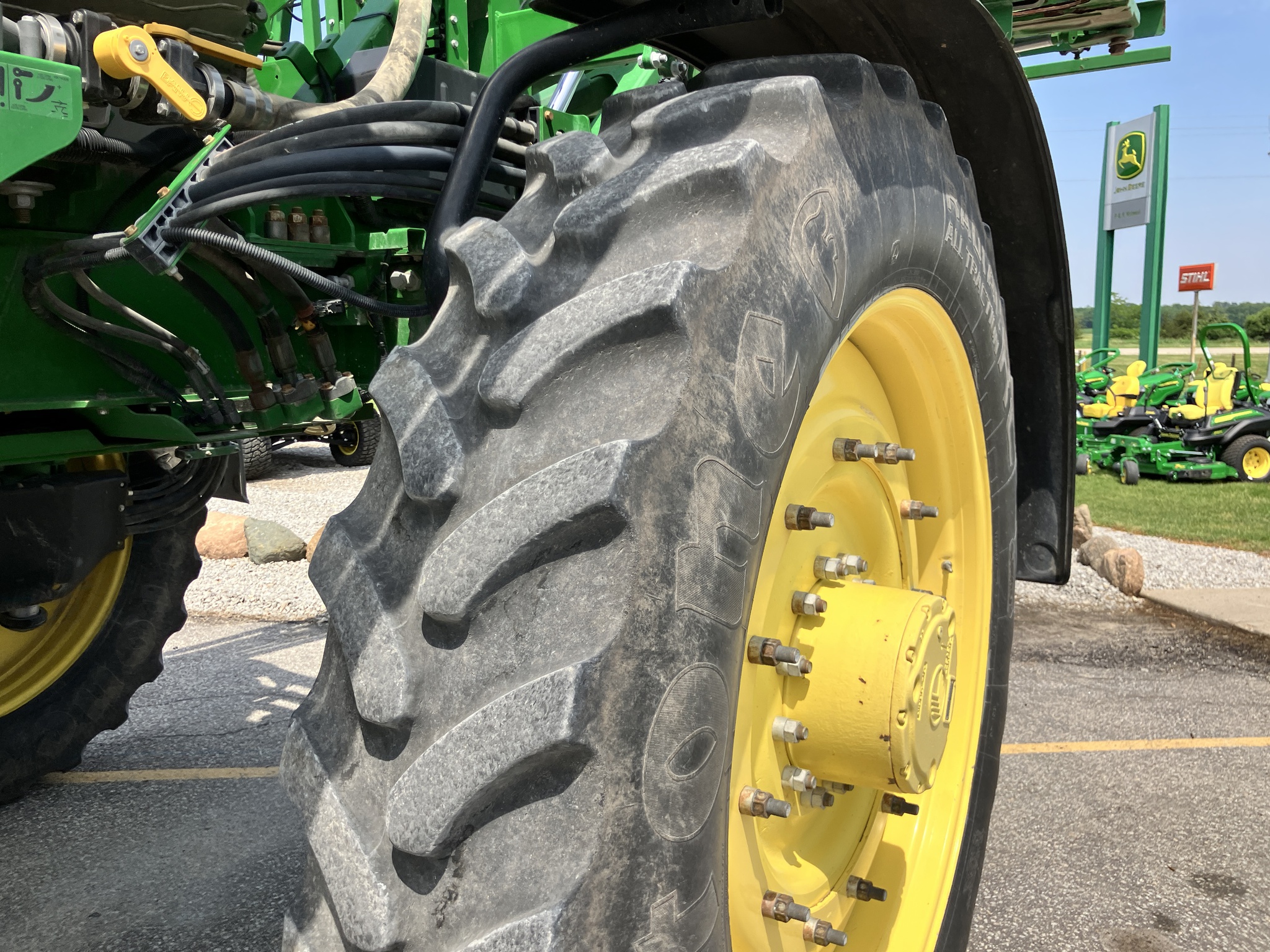 2017 John Deere R4045 Image 20