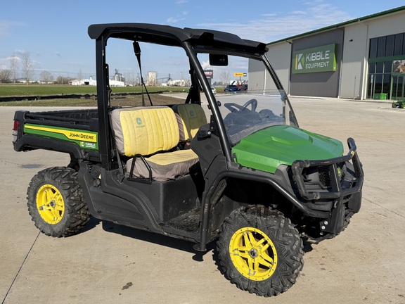  John Deere XUV 835M