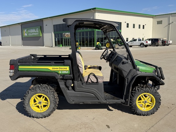 2022 John Deere XUV 835M - Photo2