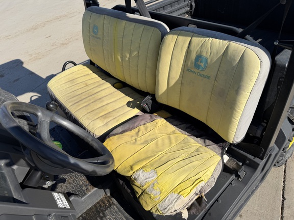 2022 John Deere XUV 835M - Photo20