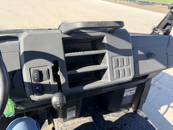 2022 John Deere XUV 835M - Photo23