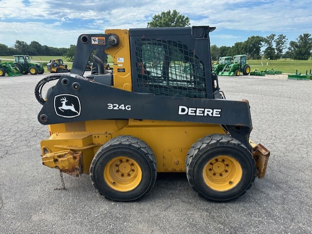  2023 John Deere 324G at Heritage Tractor in Smithville, MO
