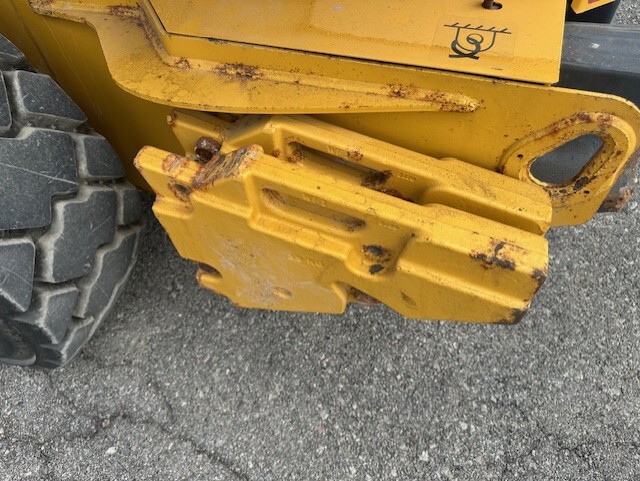  2023 John Deere 324G at Heritage Tractor in Smithville, MO