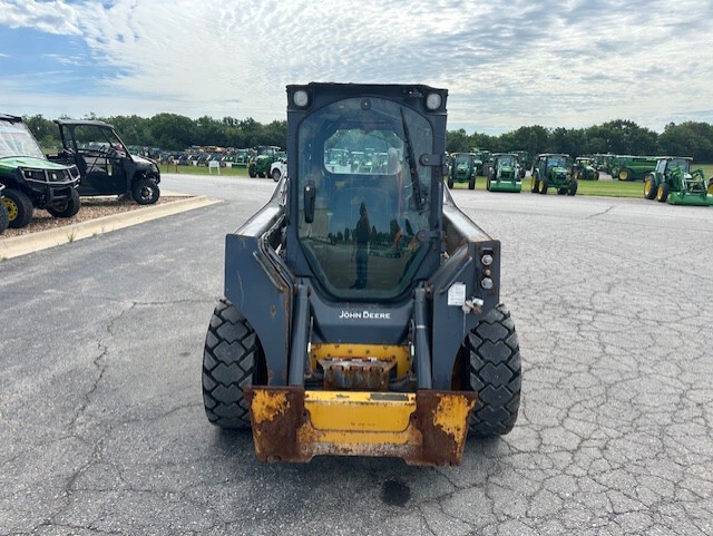  2023 John Deere 324G at Heritage Tractor in Smithville, MO