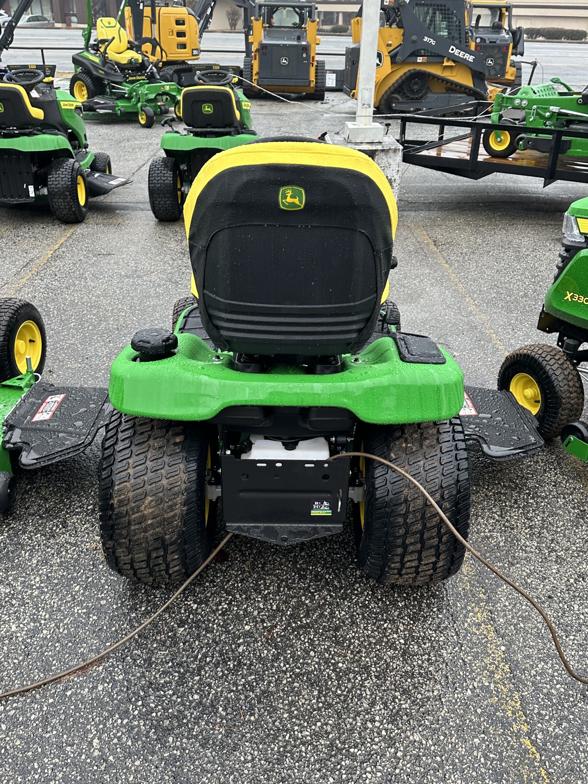 2025 John Deere x390 Image 3