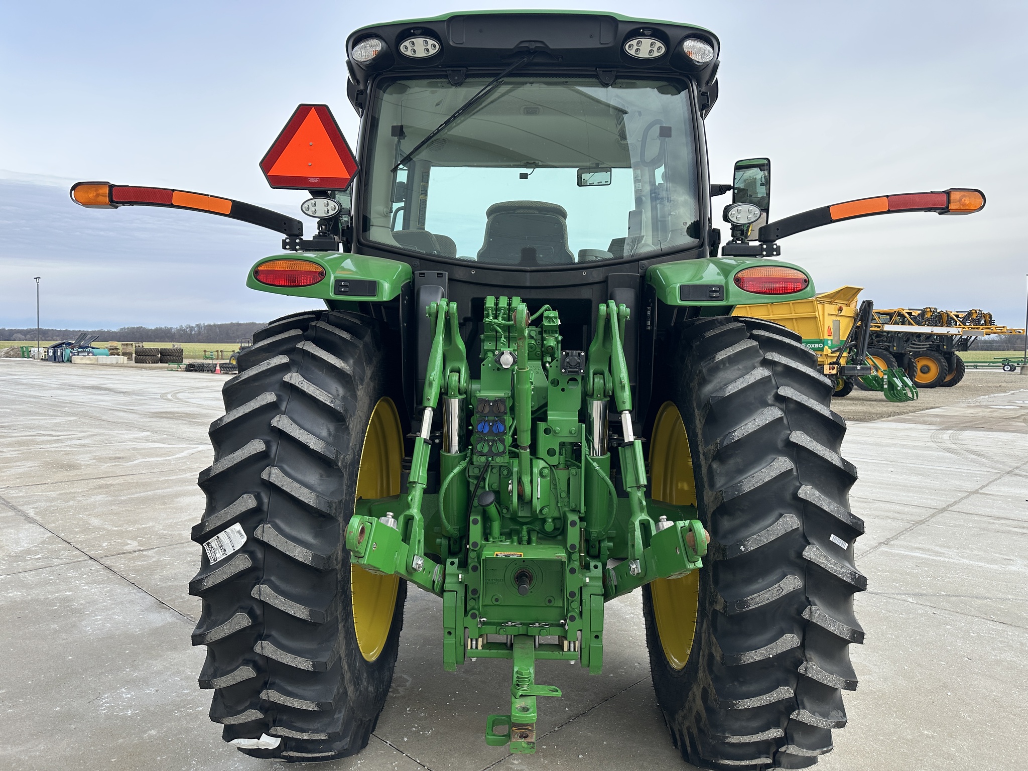 2023 John Deere 6R 155 Image 4