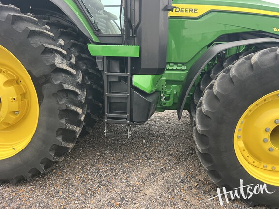 Photo of 2024 John Deere 8R 340