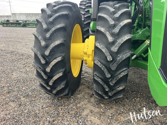 Photo of 2024 John Deere 8R 340