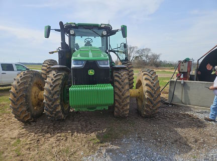 2024 John Deere 8R 310 Photo 5