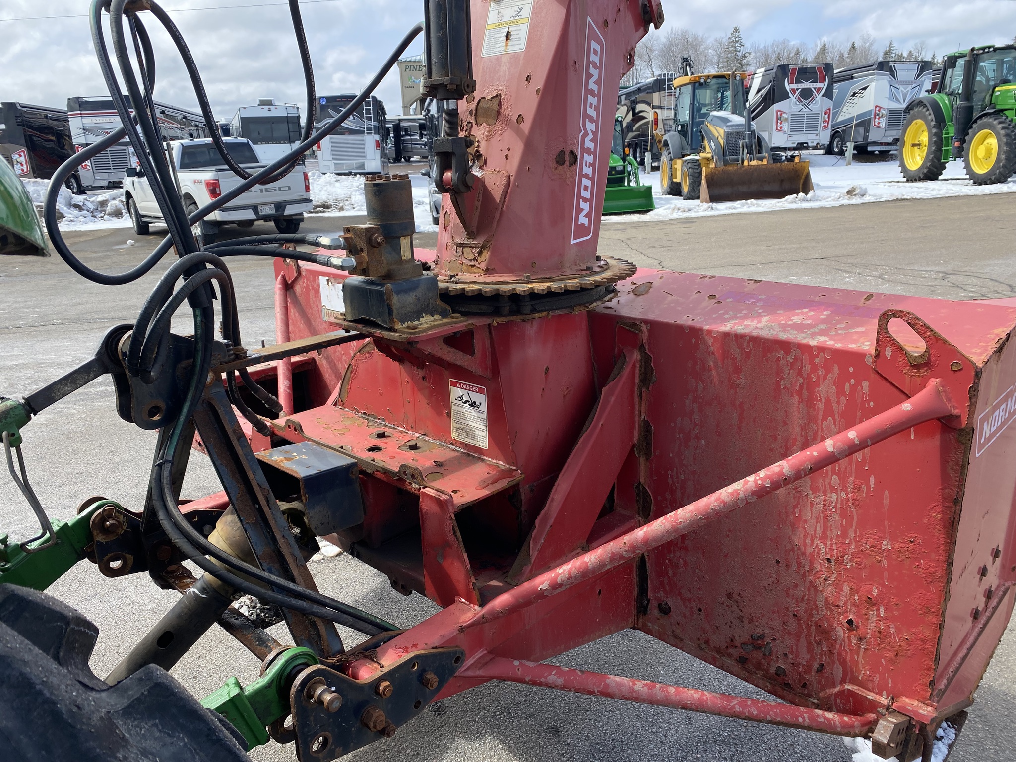 2020 John Deere 5125R Image 14