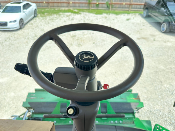2023 John-Deere S760
