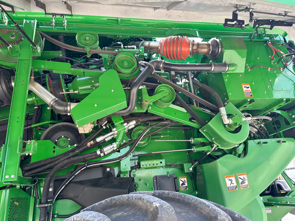 2023 John-Deere S760