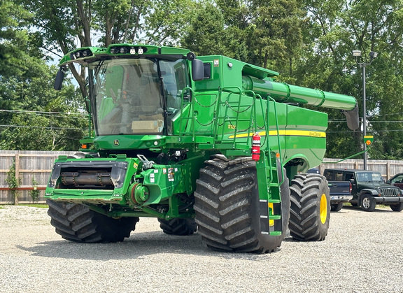 2023 John-Deere S760