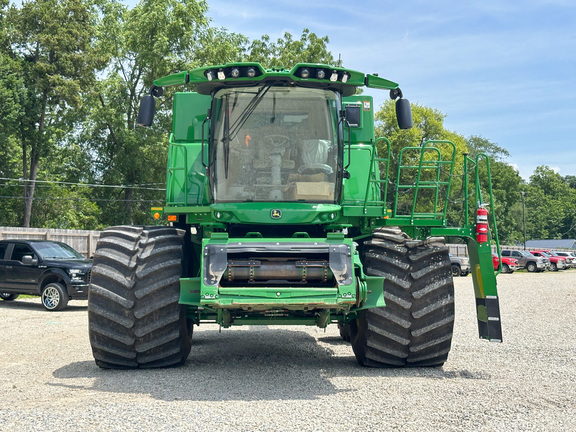 2023 John-Deere S760