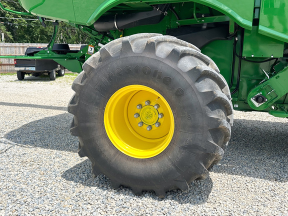 2023 John-Deere S760