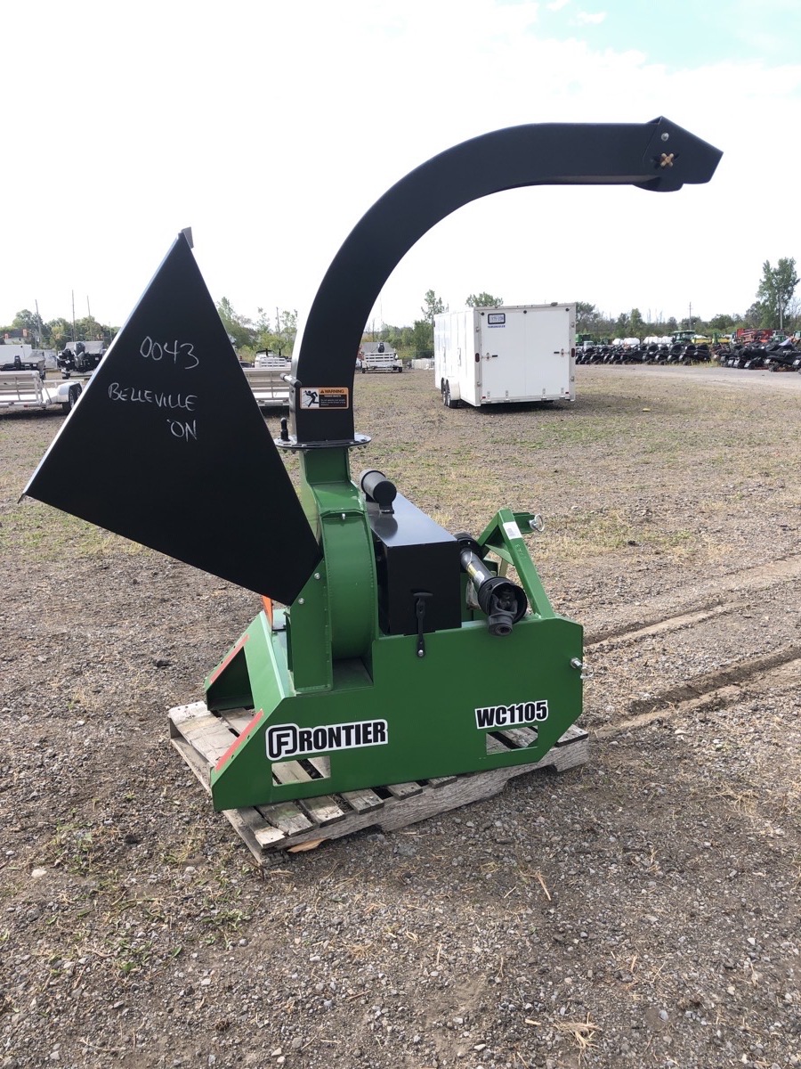 2020 John Deere WC1105 WOOD CHIPPER Image 2