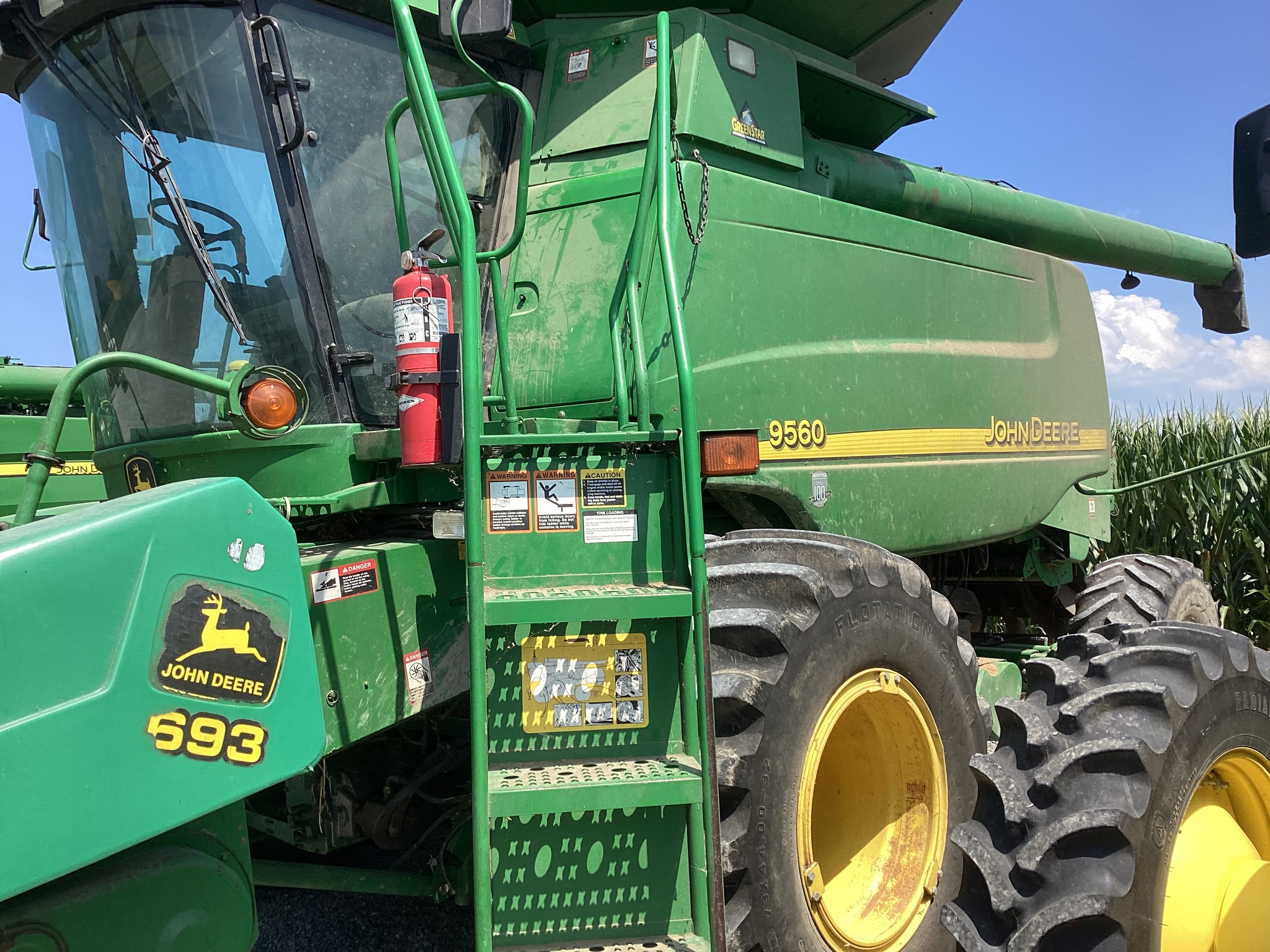 2004 John Deere 9560W Image 3