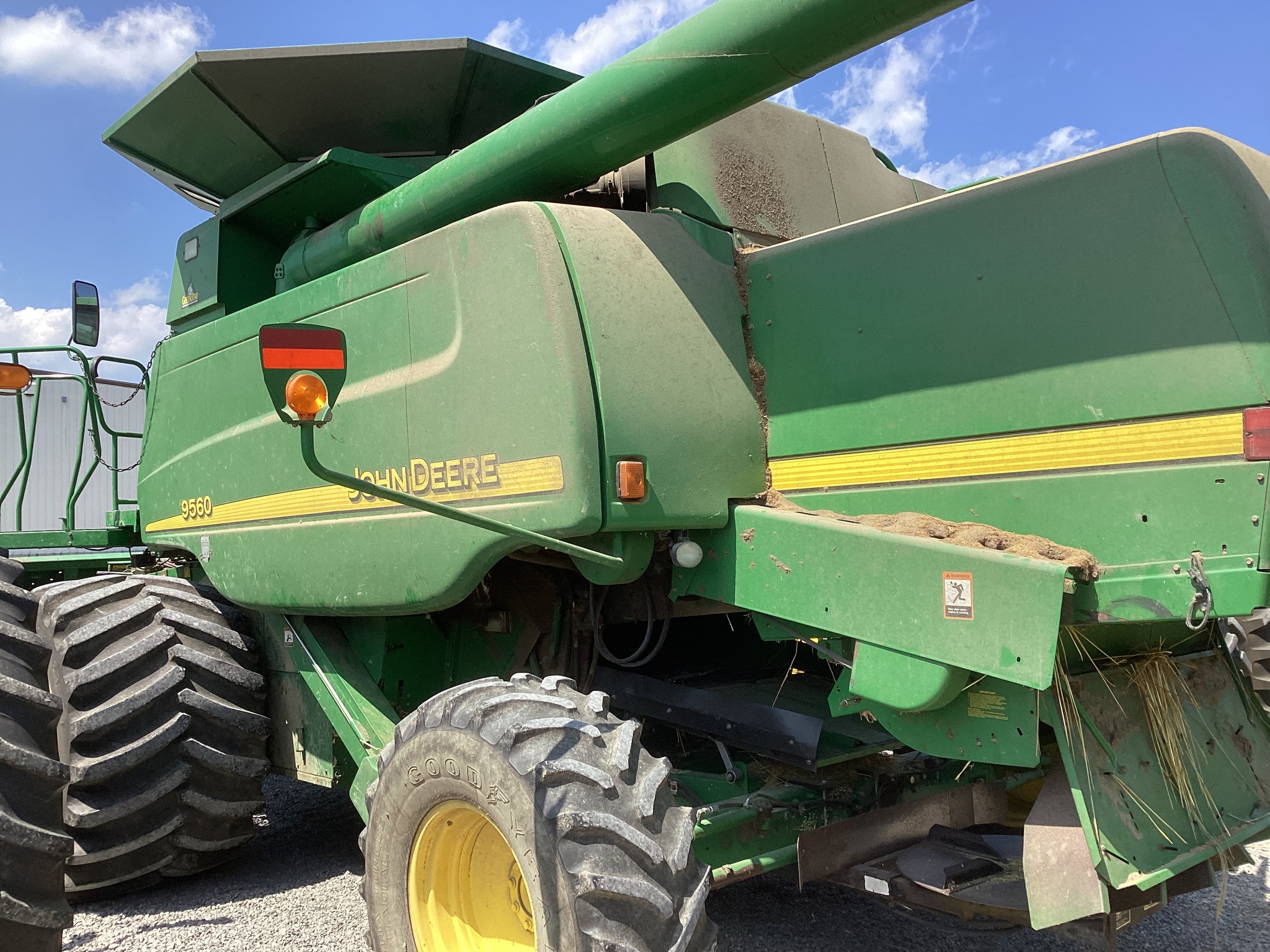 2004 John Deere 9560W Image 5