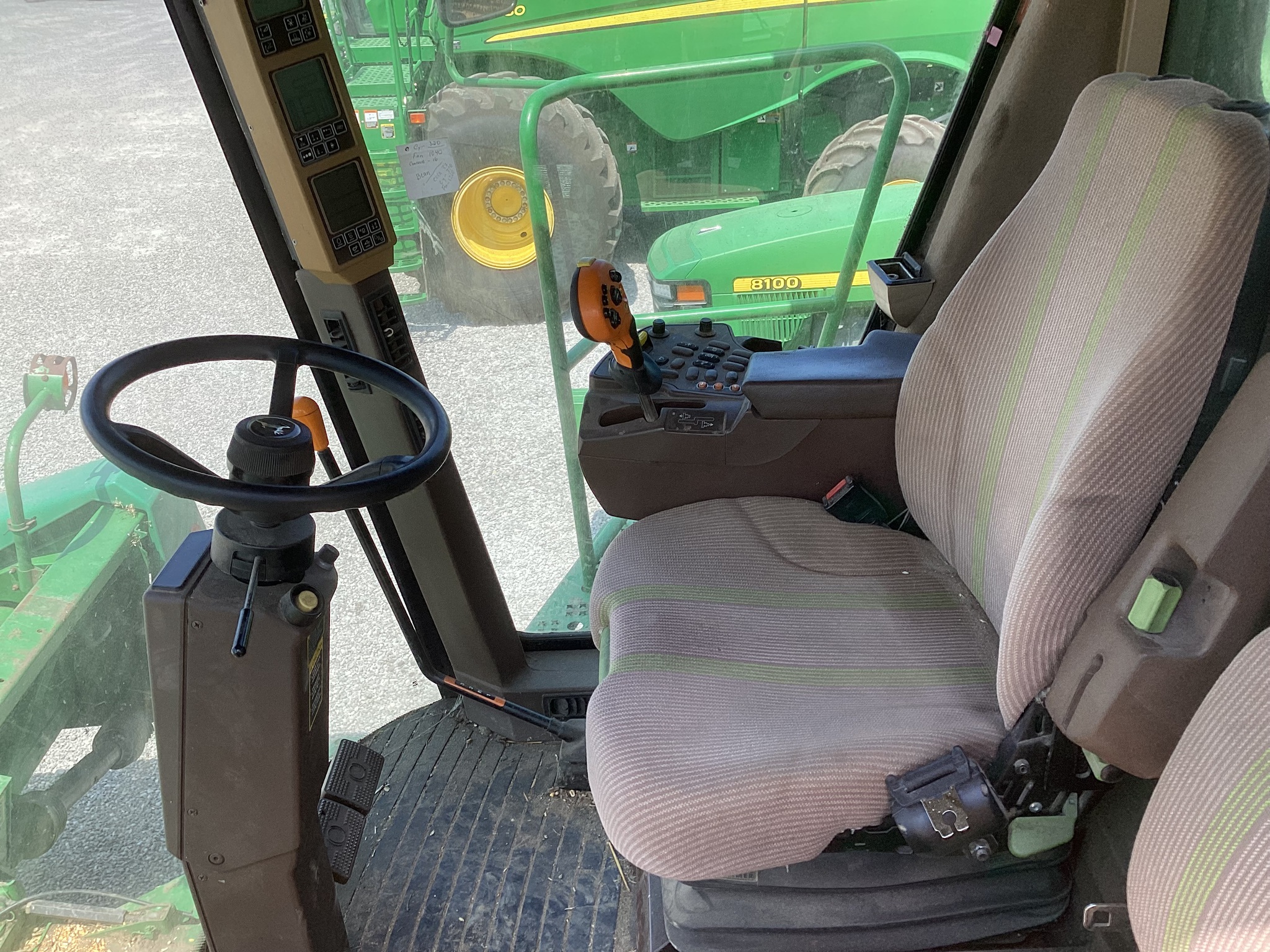 2004 John Deere 9560W Image 15