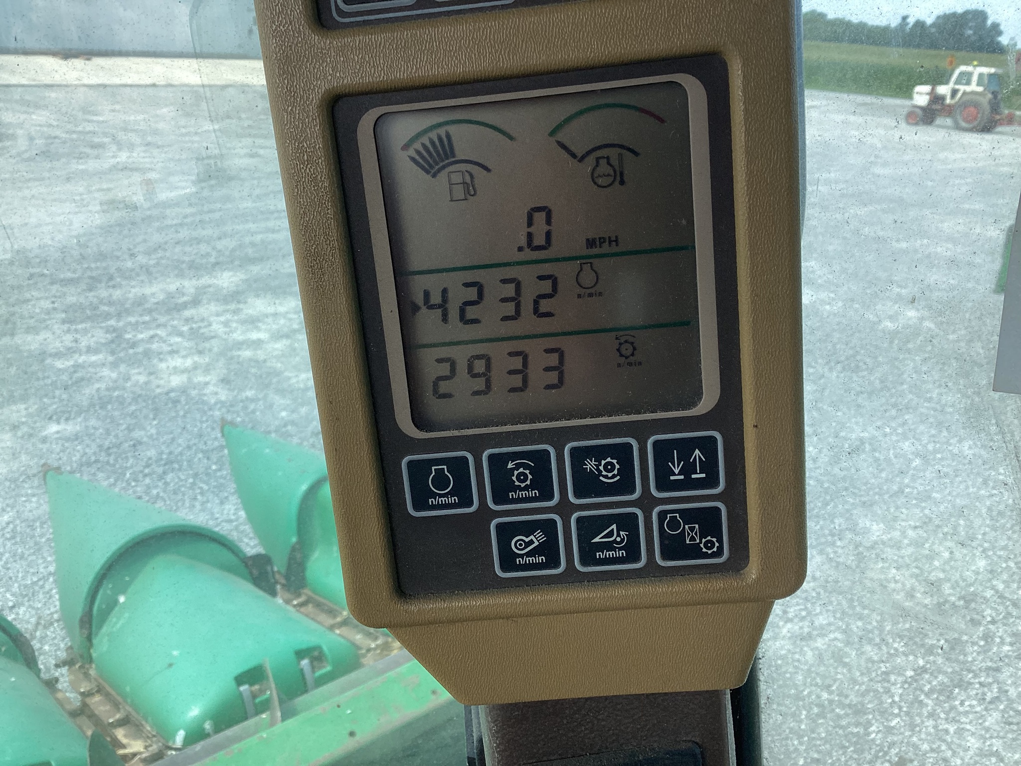 2004 John Deere 9560W Image 16