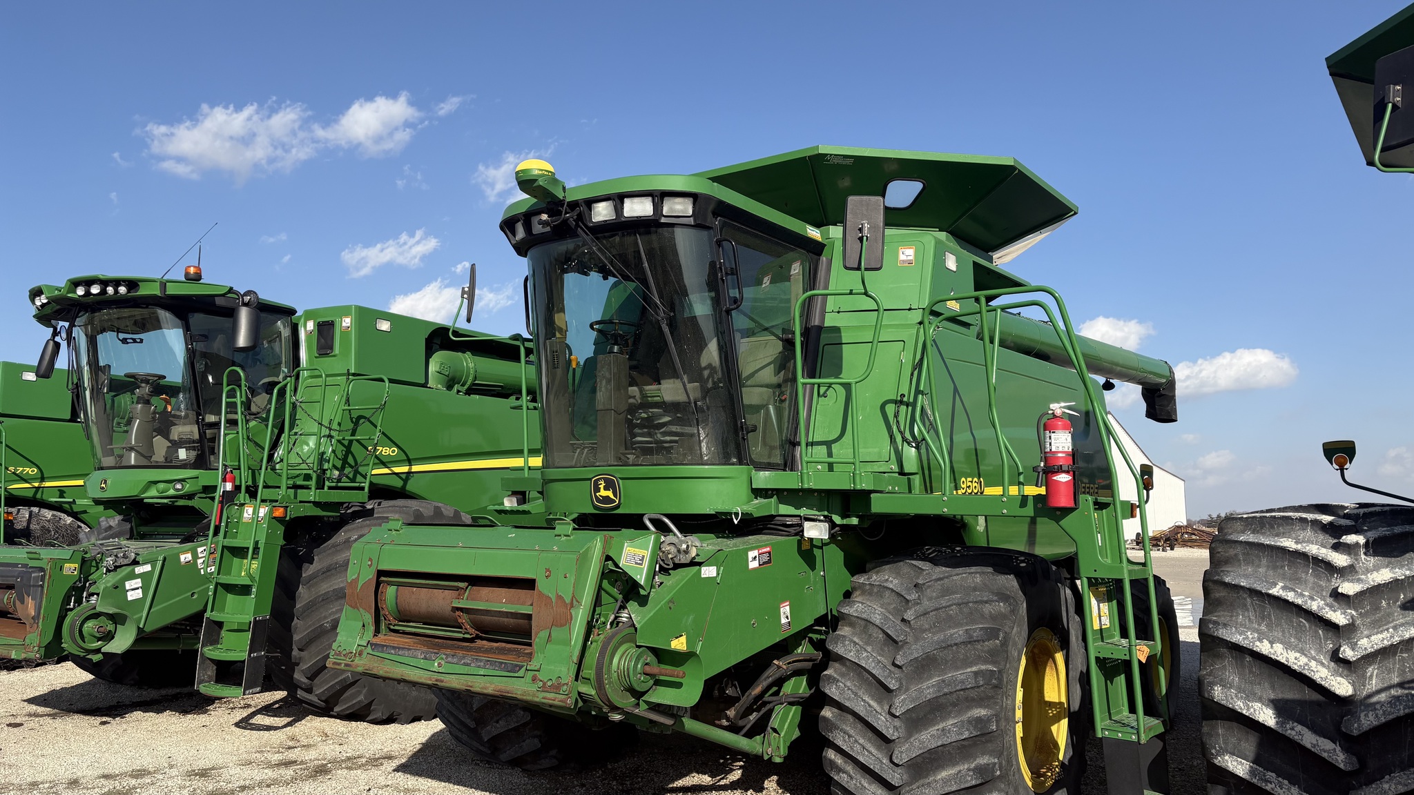 2004 John Deere 9560W Image 9