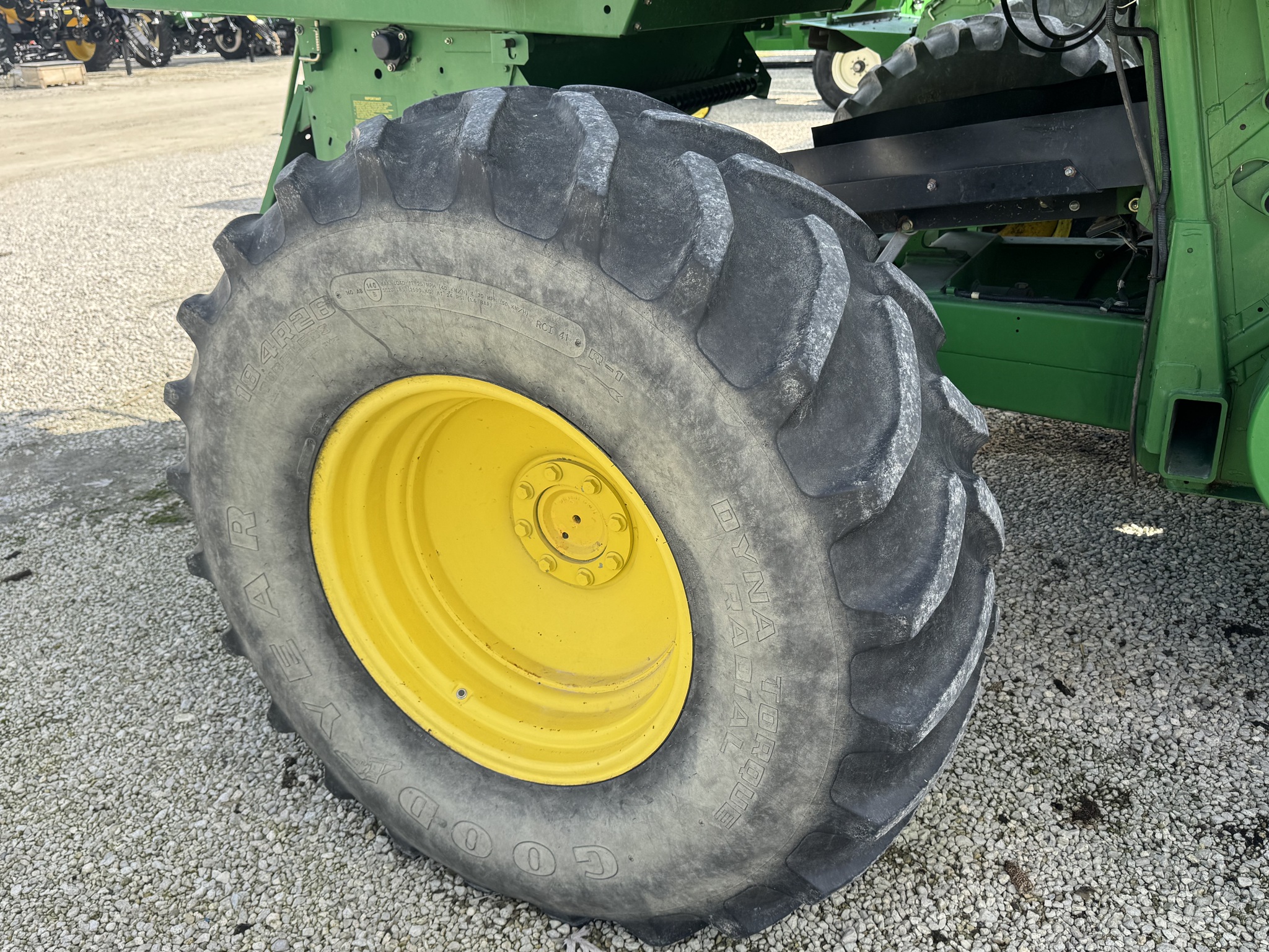 2004 John Deere 9560W Image 13