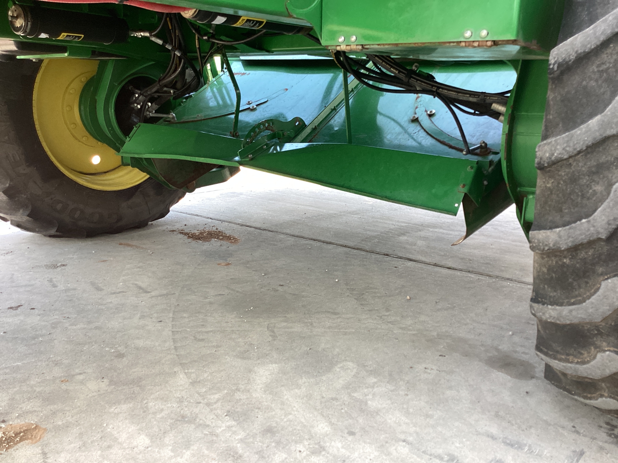 2016 John Deere W235 Image 9