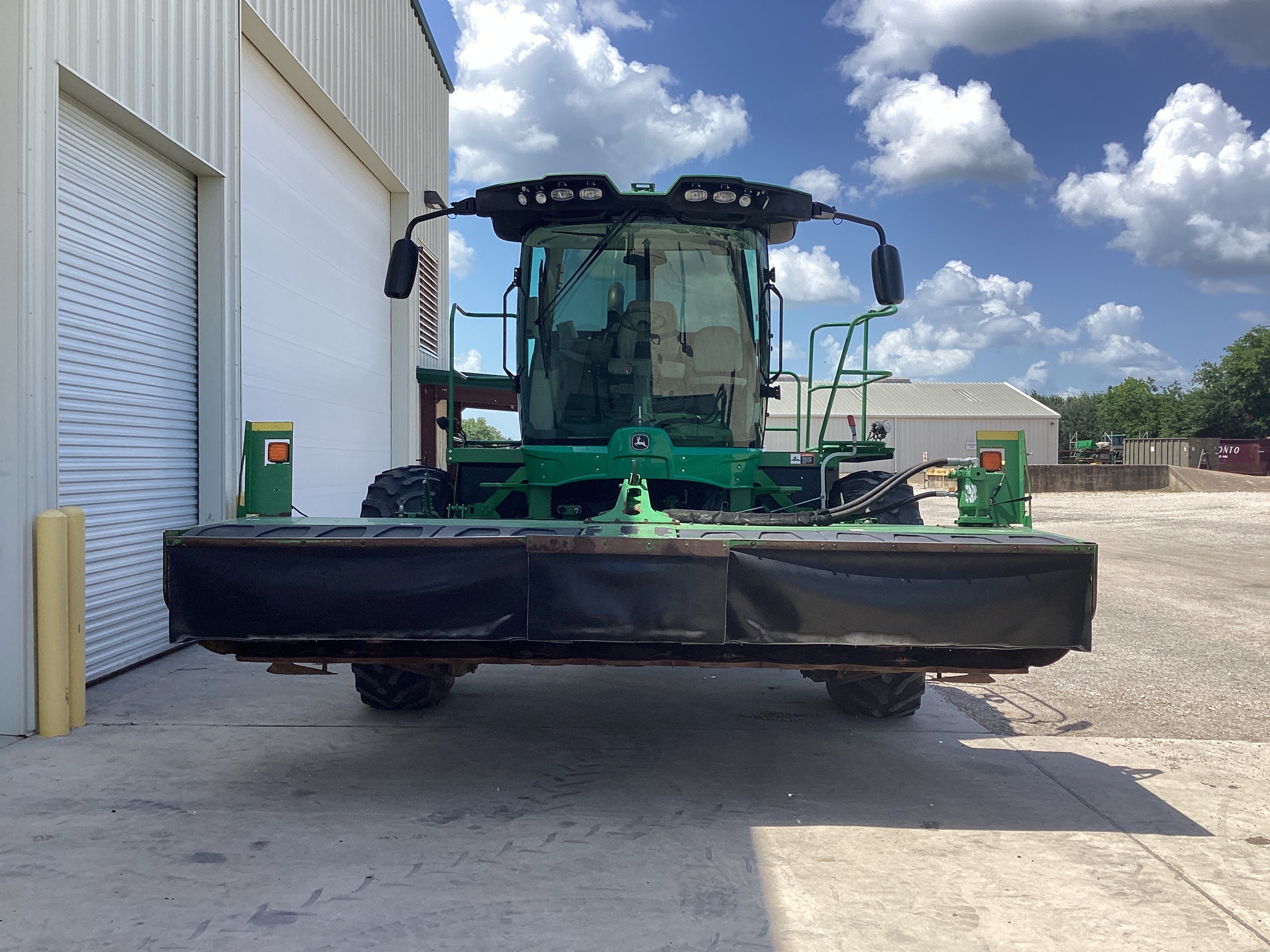 2016 John Deere W235 Image 4