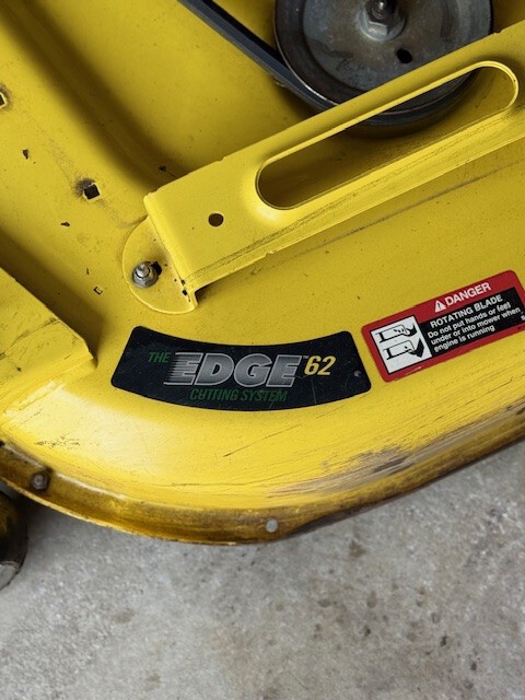 2004 John Deere X485 Image 13
