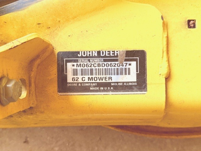 2004 John Deere X485 Image 12