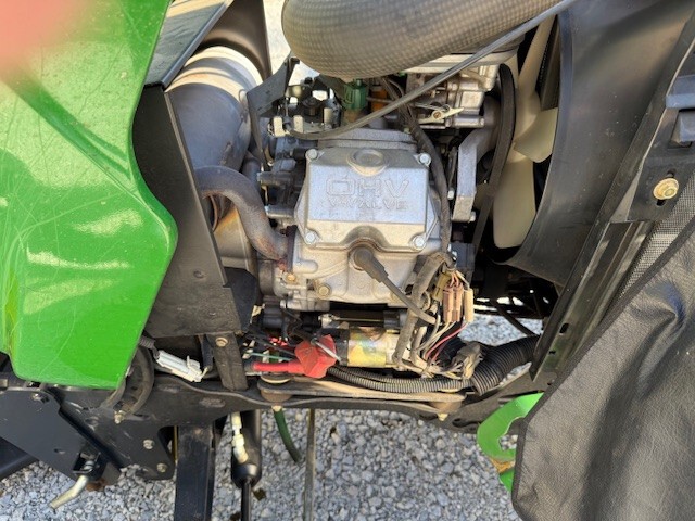 2004 John Deere X485 Image 7