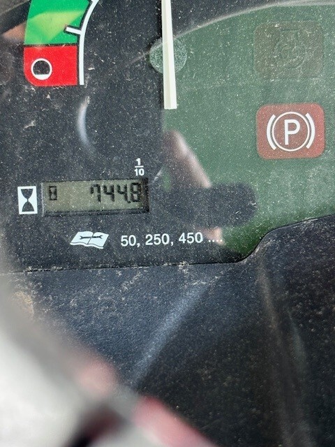 2004 John Deere X485 Image 9