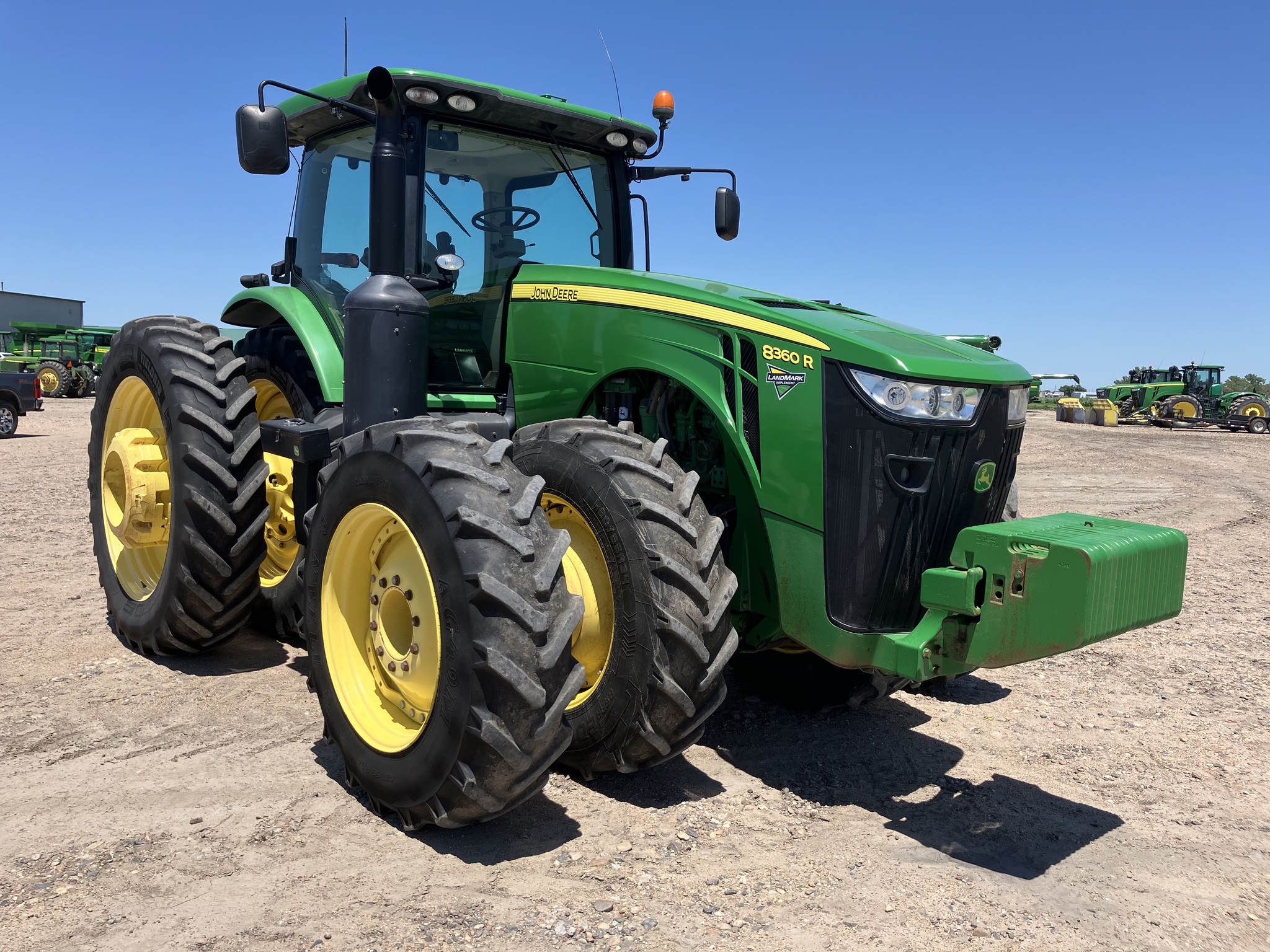 2011 John Deere 8360R Image 2