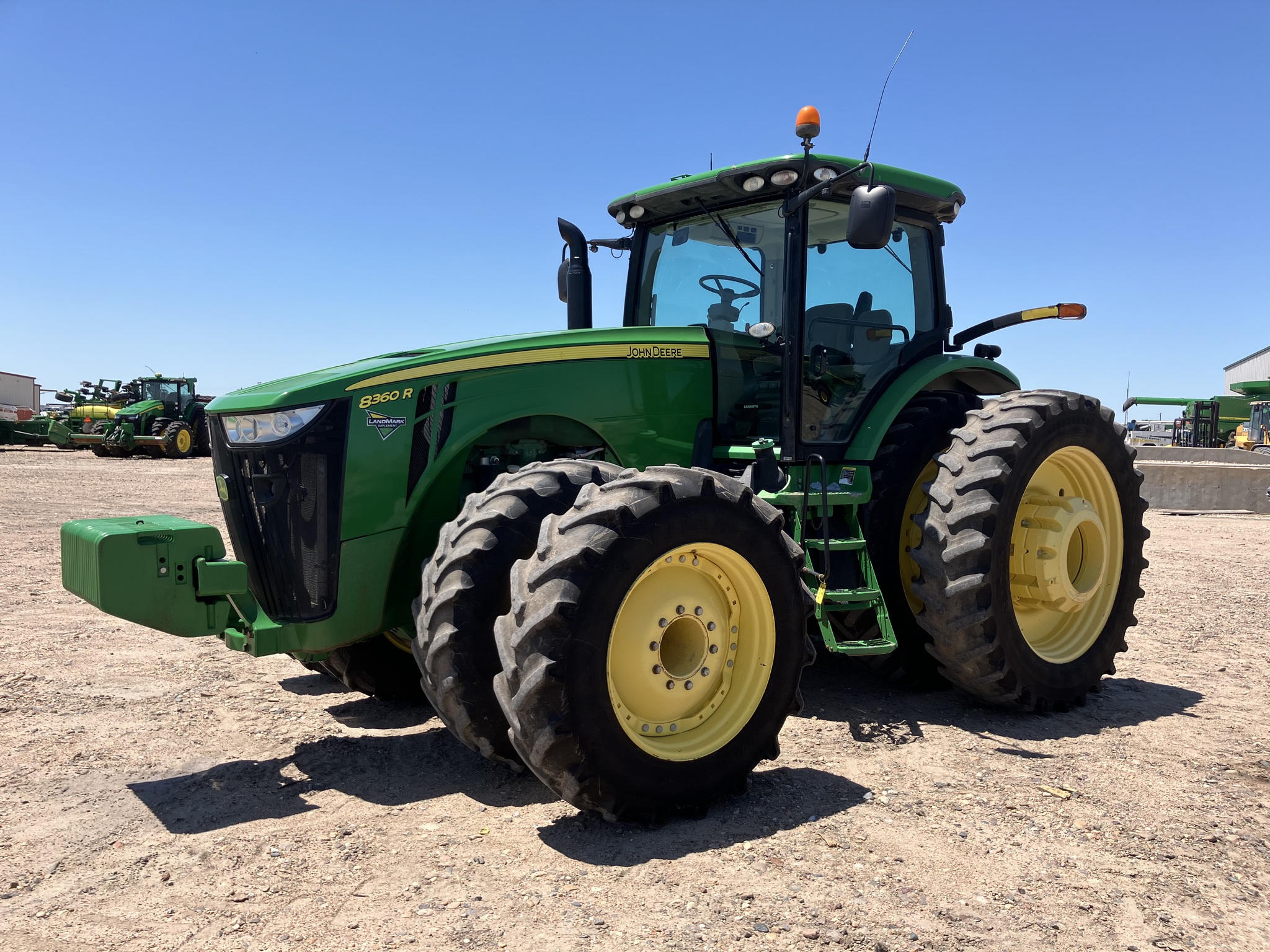 2011 John Deere 8360R Image 8
