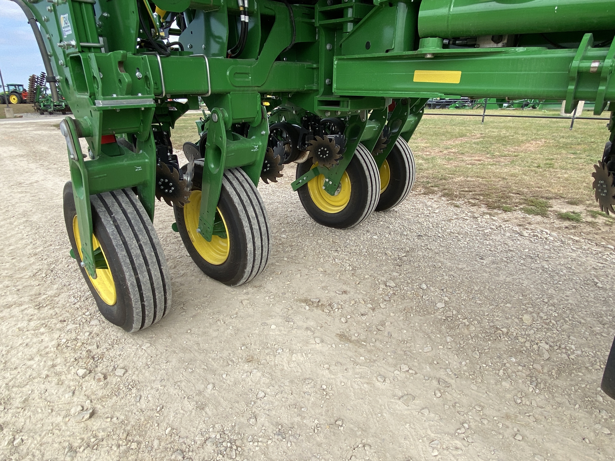 2025 John Deere 1775NT Image 18