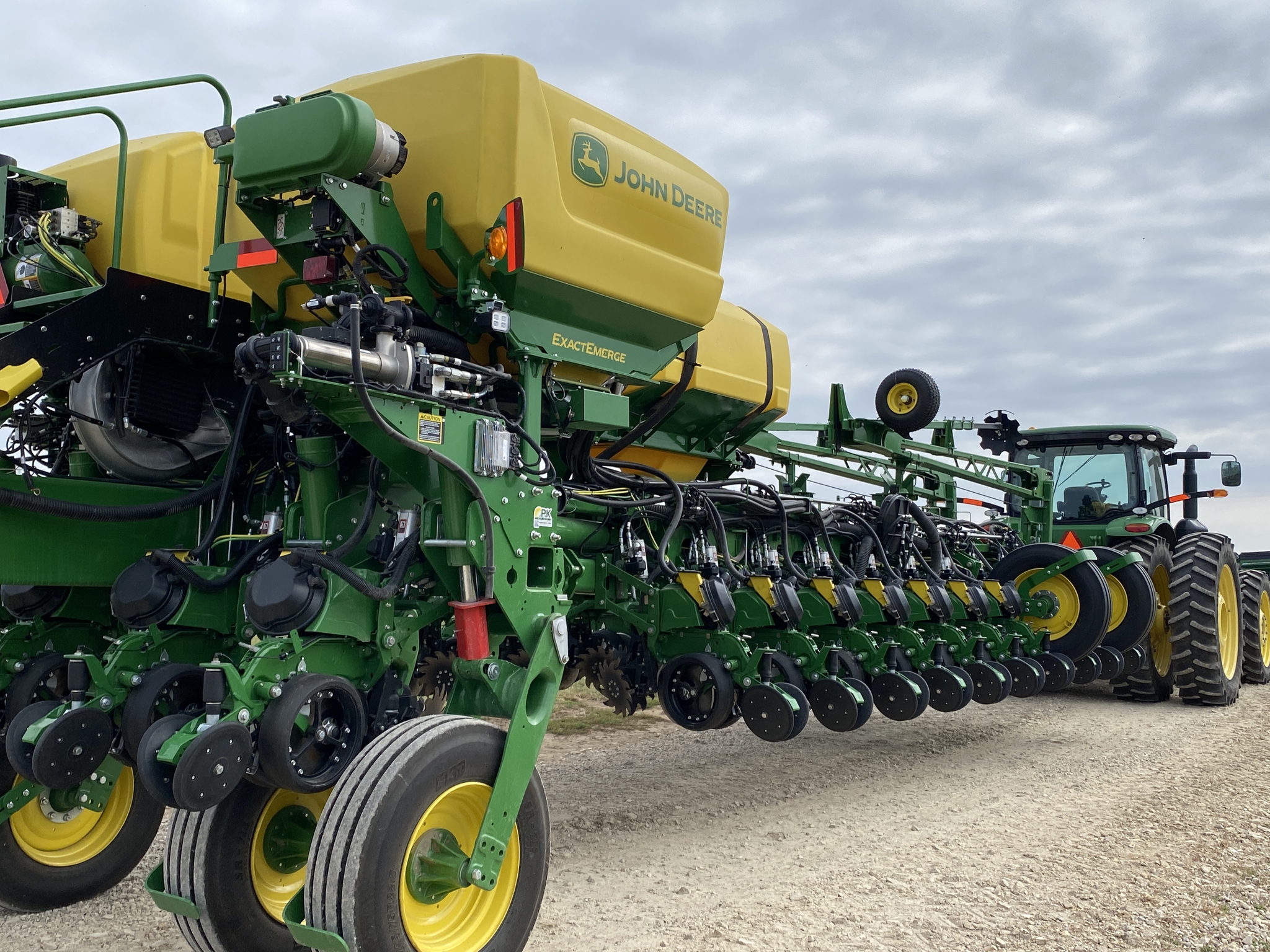 2025 John Deere 1775NT Image 5