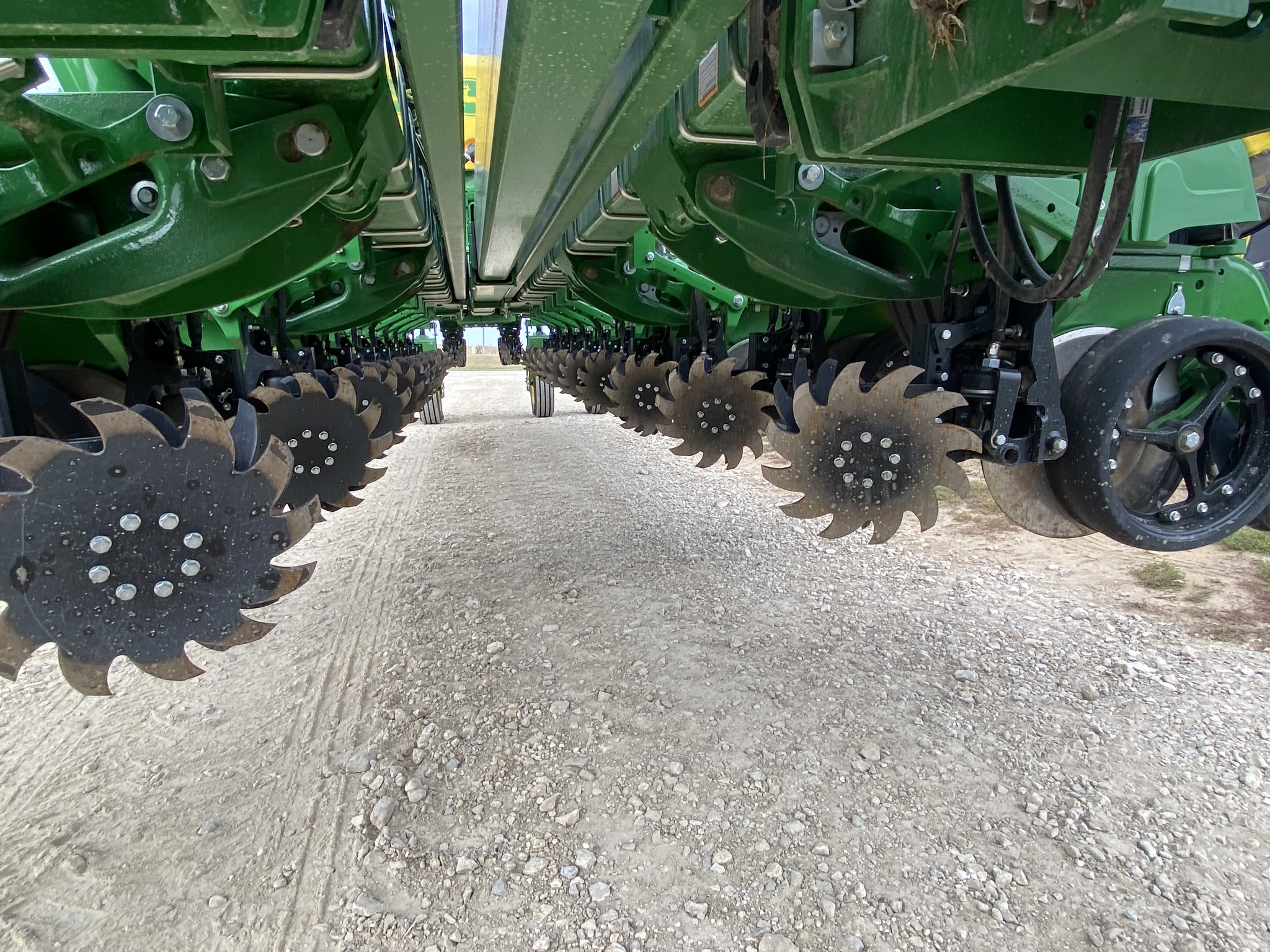 2025 John Deere 1775NT Image 16