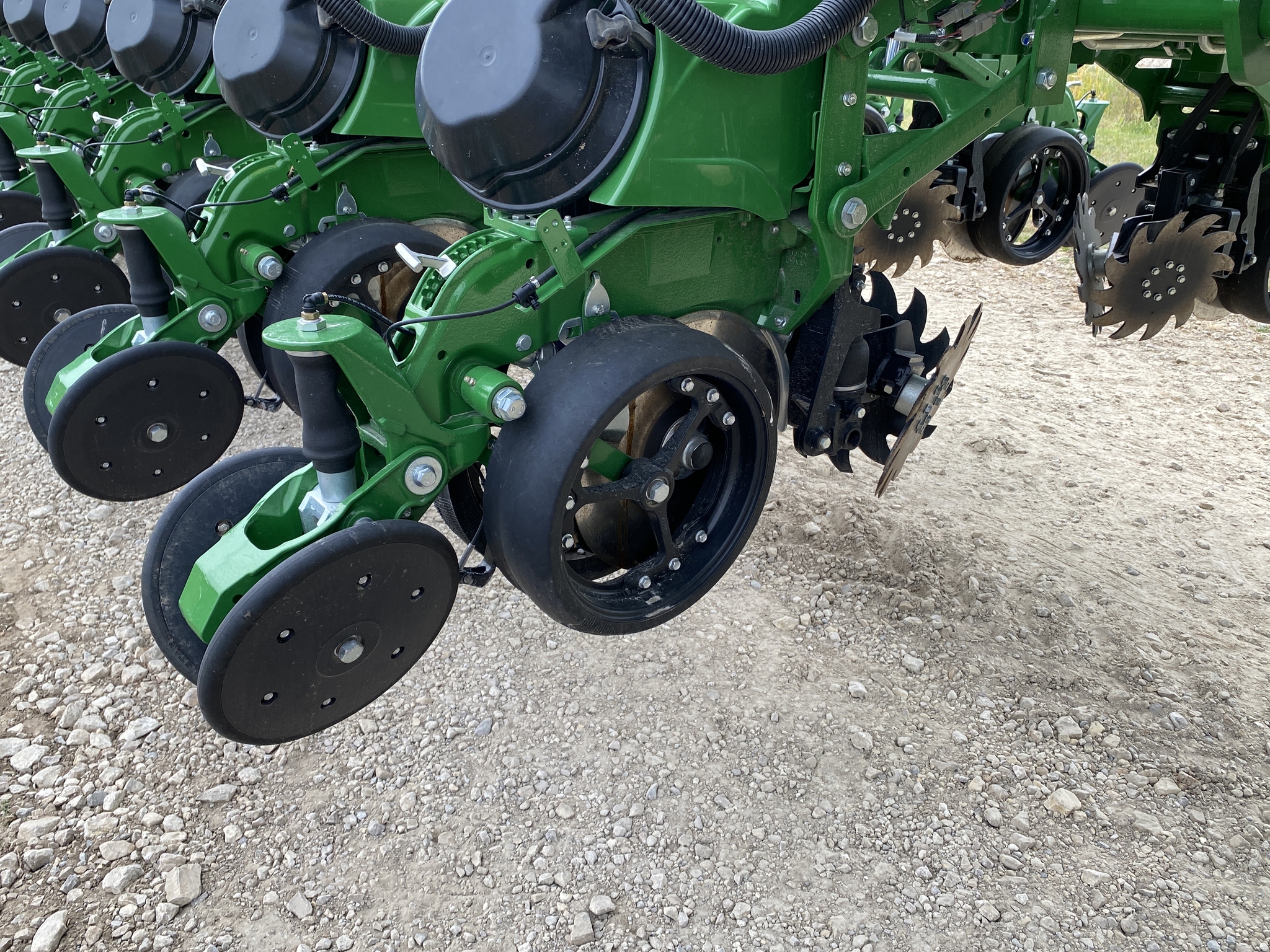 2025 John Deere 1775NT Image 12