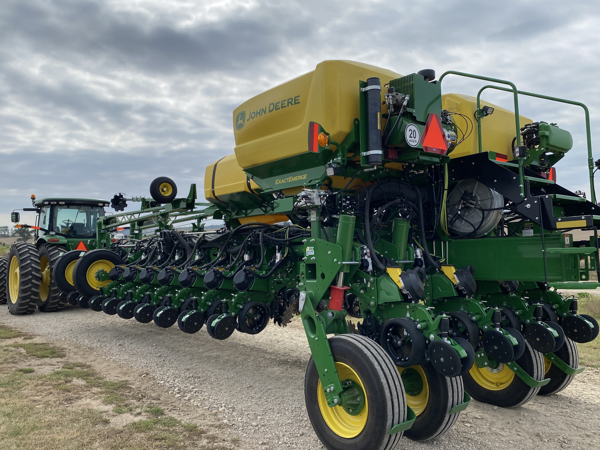 2025 John Deere 1775NT Image 3