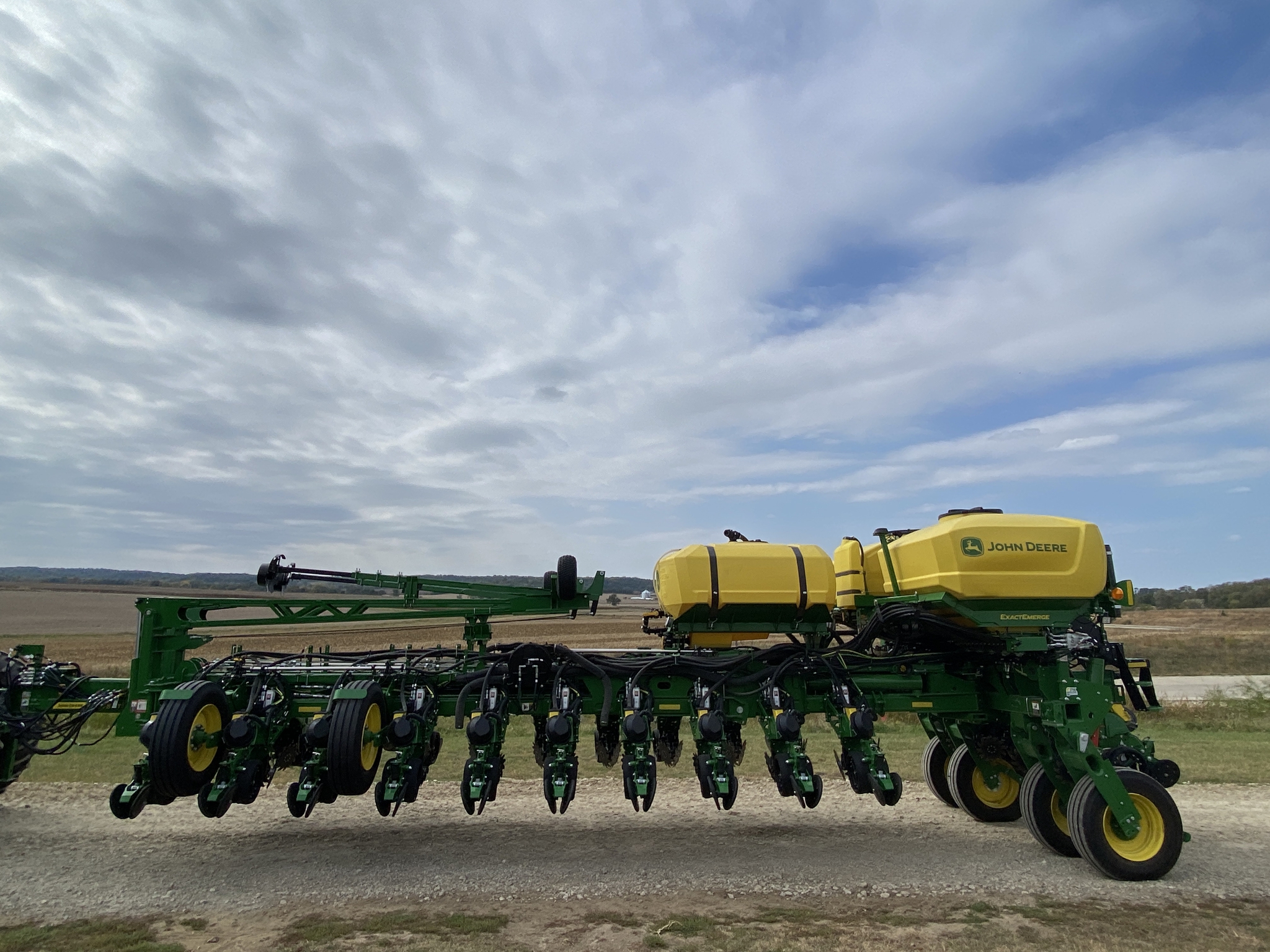 2025 John Deere 1775NT Image 2