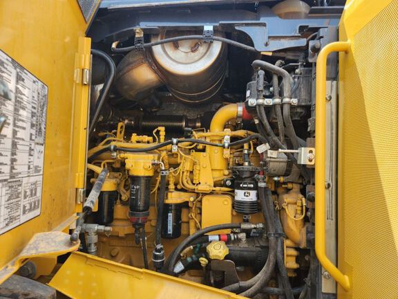 2024 John Deere 544P