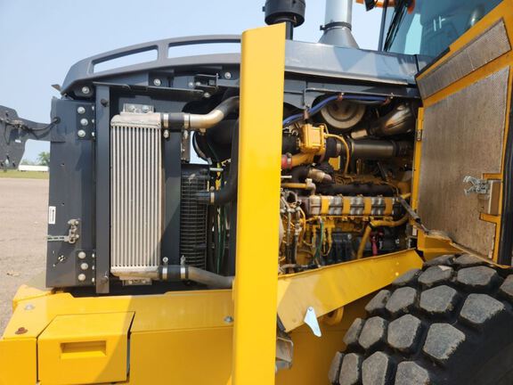 2024 John Deere 544P