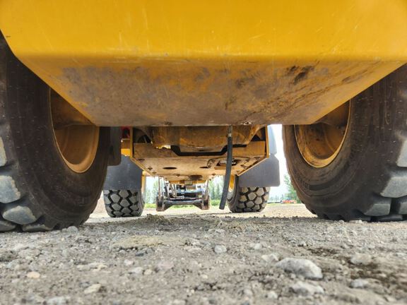 2024 John Deere 544P