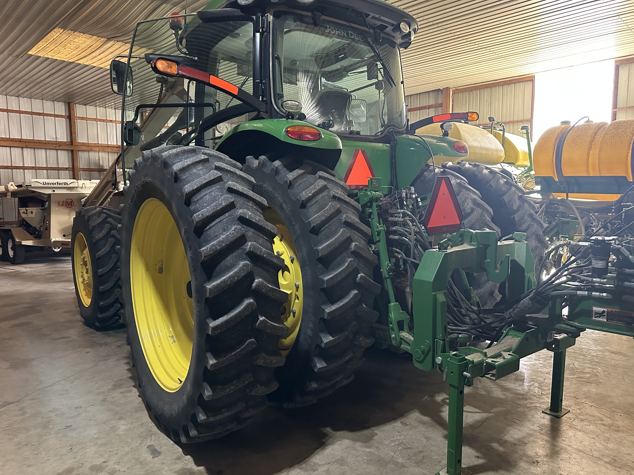 2014 John Deere 8320R Image 7