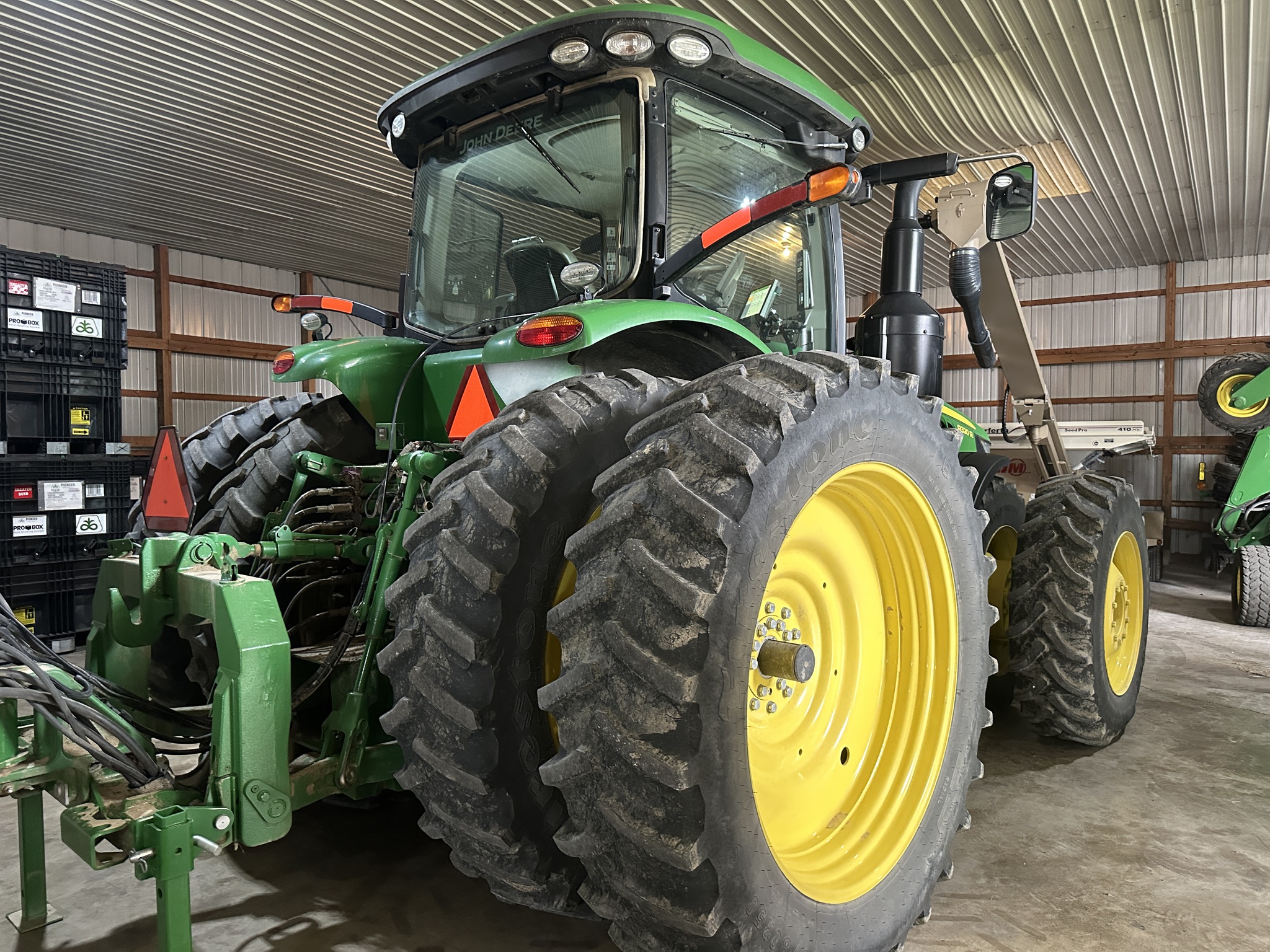 2014 John Deere 8320R Image 6