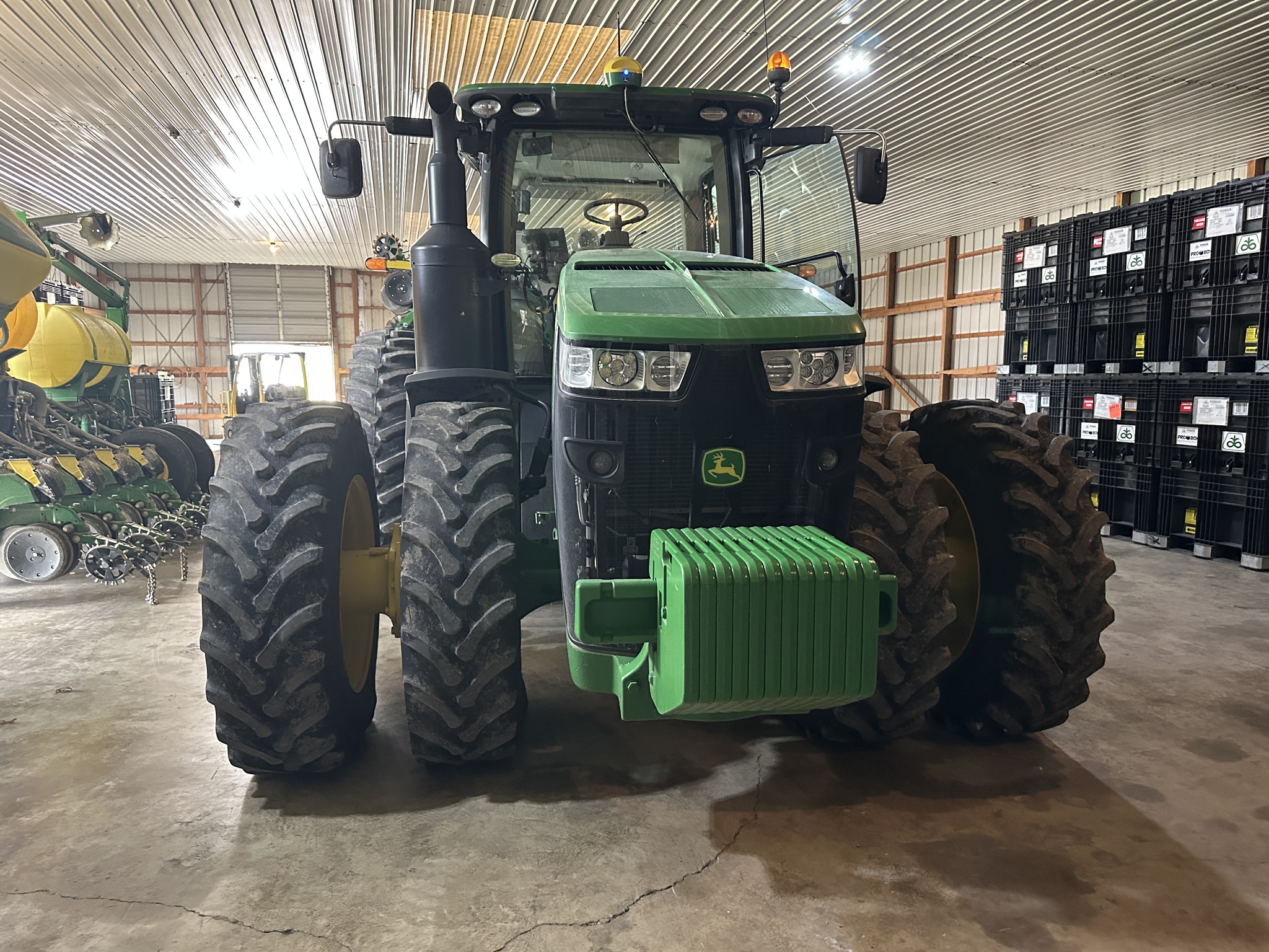 2014 John Deere 8320R Image 2