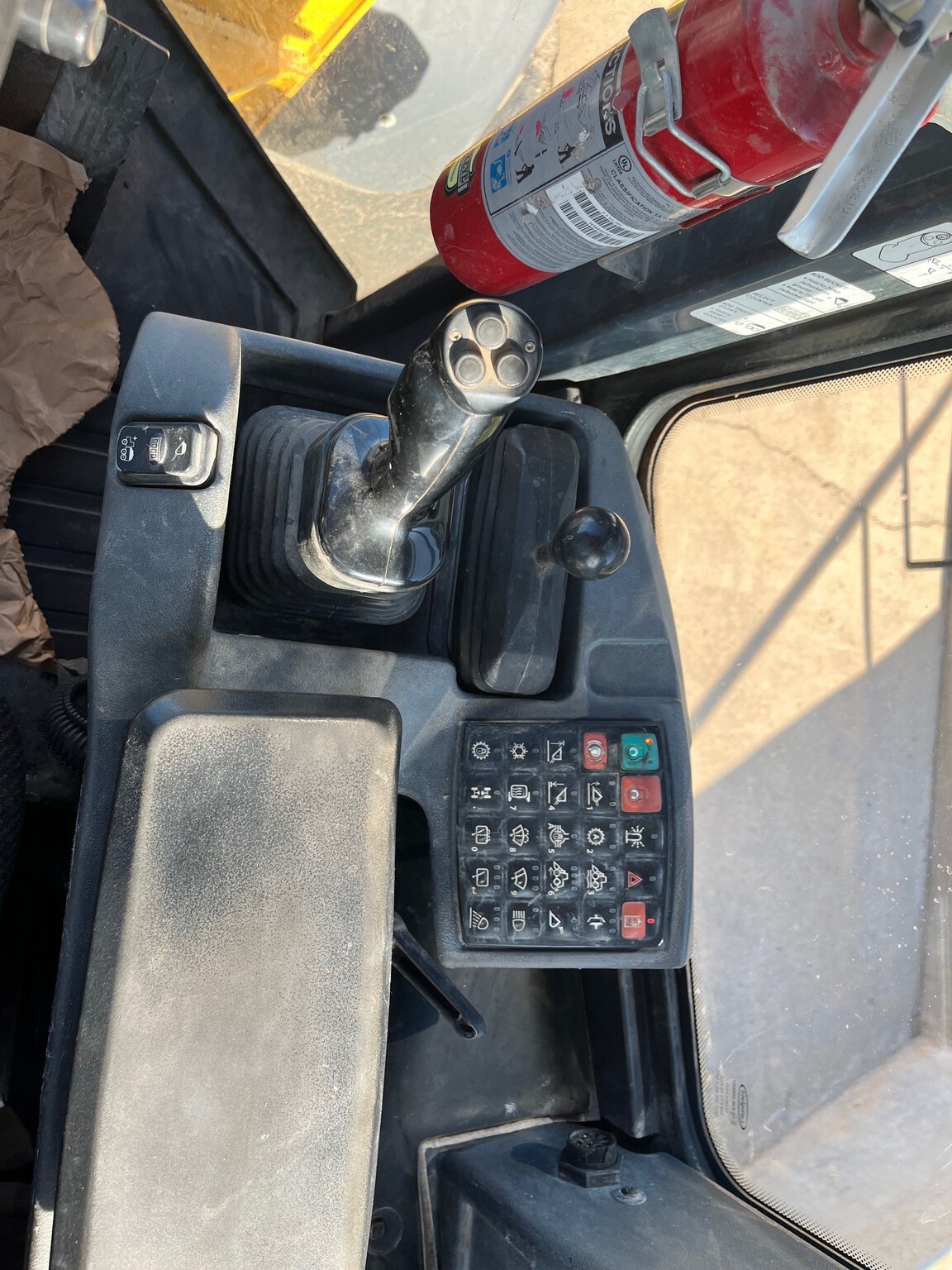 2018 John Deere 624K-II Image 7